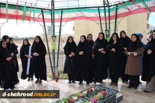 غبارروبی و عطر افشانی مزار شهید گمنام دانشکده به مناسبت گرامیداشت  هفته بسیج  4