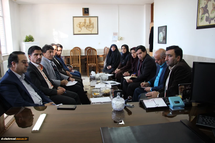 برگزاری جلسه ساماندهی و گسترش رشته های کاردانی و کارشناسی دانشگاه فنی وحرفه ای استان سمنان  2