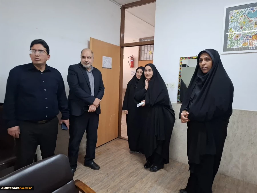 بازدید سرپرست دانشگاه ملی مهارت استان سمنان از دانشکده ملی مهارت دختران شاهرود 8