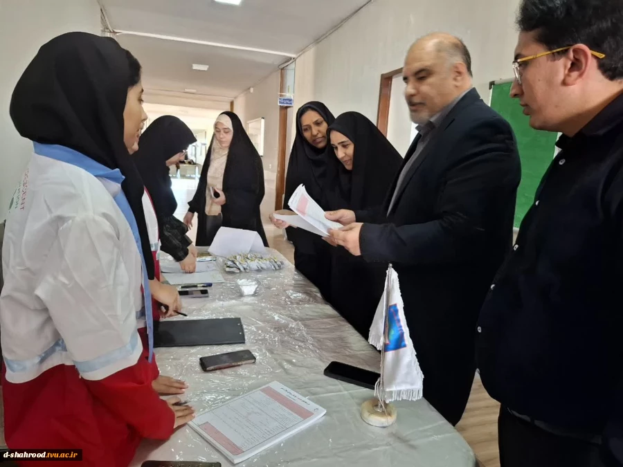 بازدید سرپرست دانشگاه ملی مهارت استان سمنان از دانشکده ملی مهارت دختران شاهرود 9