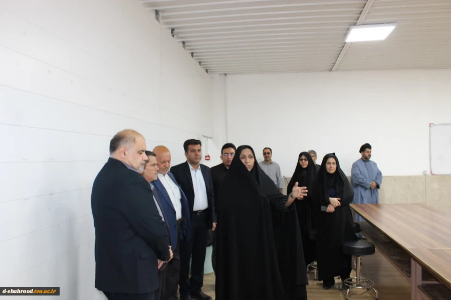 بازدید نماینده شاهرود و میامی در مجلس شورای اسلامی از دانشکده ملی مهارت دختران شاهرود 12