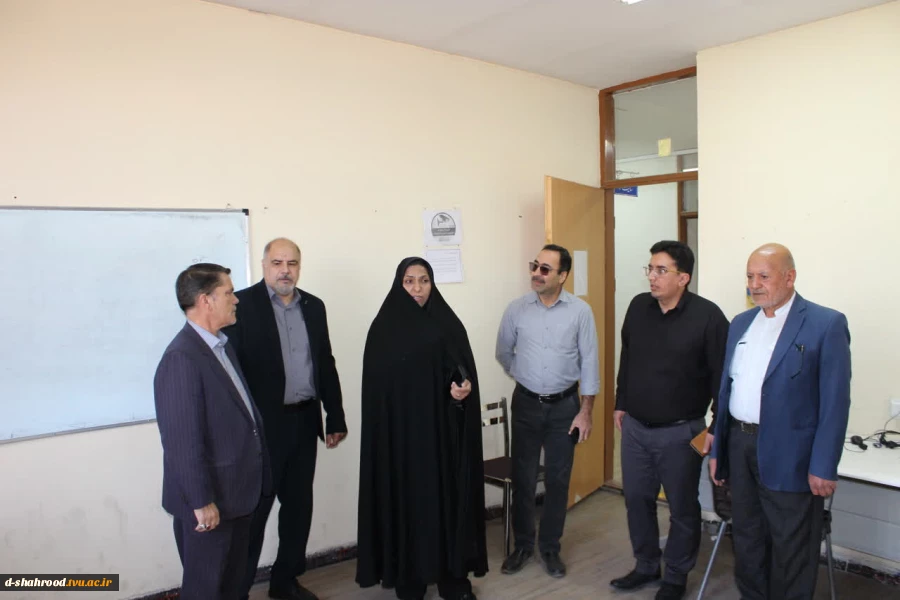 بازدید نماینده شاهرود و میامی در مجلس شورای اسلامی از دانشکده ملی مهارت دختران شاهرود 19