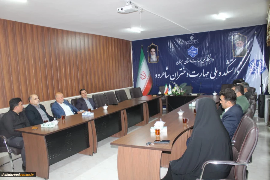 بازدید نماینده شاهرود و میامی در مجلس شورای اسلامی از دانشکده ملی مهارت دختران شاهرود 20