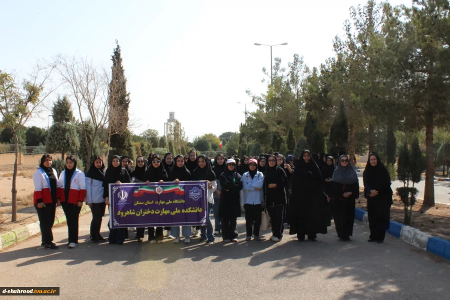 برگزاری مسابقات بومی، محلی و همگانی به مناسبت گرامیداشت هفته تربیت بدنی و علوم ورزشی در دانشکده ملی مهارت دختران شاهرود 5