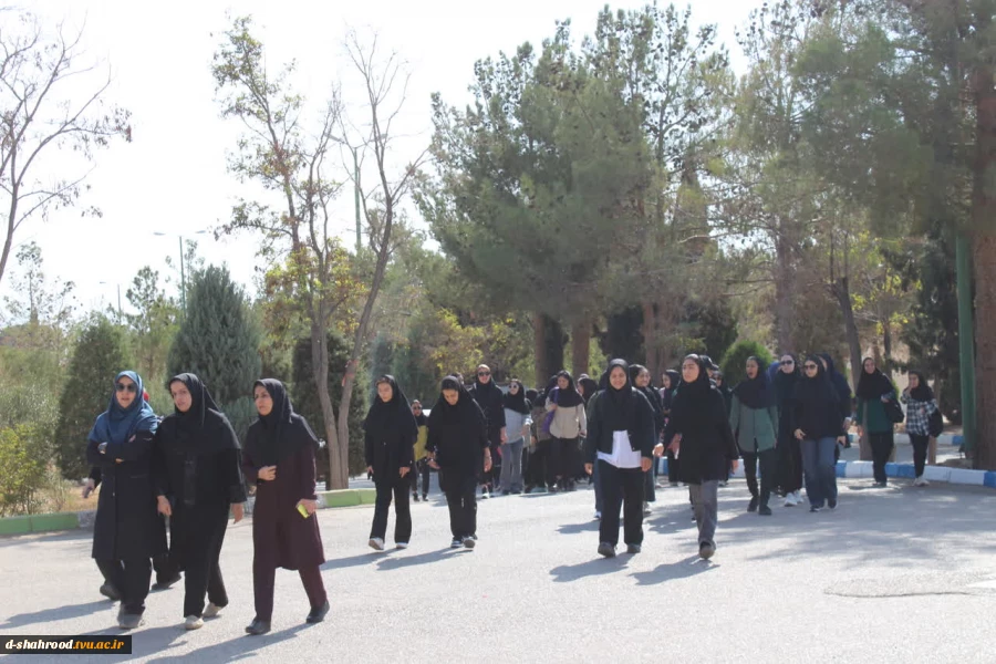 برگزاری مسابقات بومی، محلی و همگانی به مناسبت گرامیداشت هفته تربیت بدنی و علوم ورزشی در دانشکده ملی مهارت دختران شاهرود 9