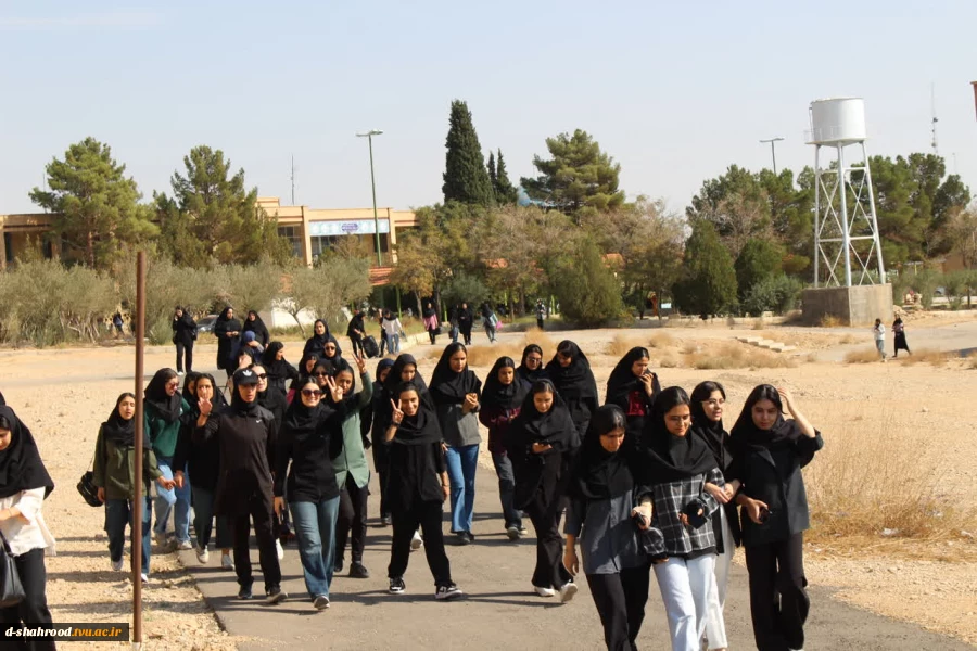 برگزاری مسابقات بومی، محلی و همگانی به مناسبت گرامیداشت هفته تربیت بدنی و علوم ورزشی در دانشکده ملی مهارت دختران شاهرود 16