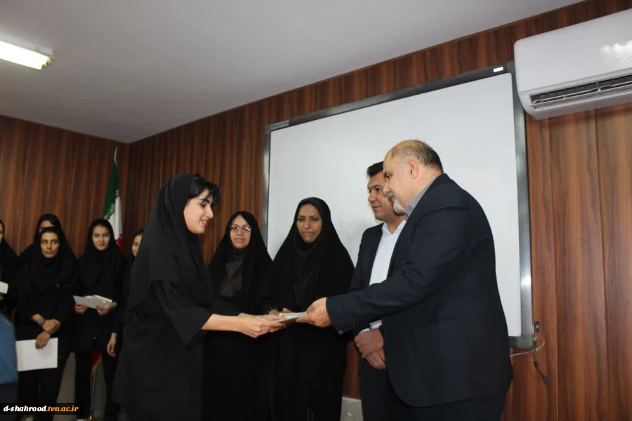 برگزاری مسابقات بومی، محلی و همگانی به مناسبت گرامیداشت هفته تربیت بدنی و علوم ورزشی در دانشکده ملی مهارت دختران شاهرود 28