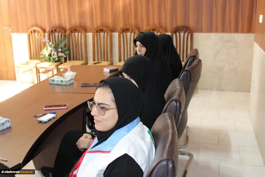 برگزاری جلسه هیئت رئیسه دانشگاه ملی مهارت استان سمنان با فعالین فرهنگی، قرآنی، تشکل‌ها و کانون‌های دانشکده ملی مهارت دختران شاهرود 15