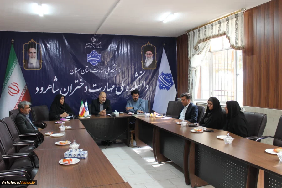 برگزاری جلسه هیئت رئیسه دانشگاه ملی مهارت استان سمنان با فعالین فرهنگی، قرآنی، تشکل‌ها و کانون‌های دانشکده ملی مهارت دختران شاهرود 19