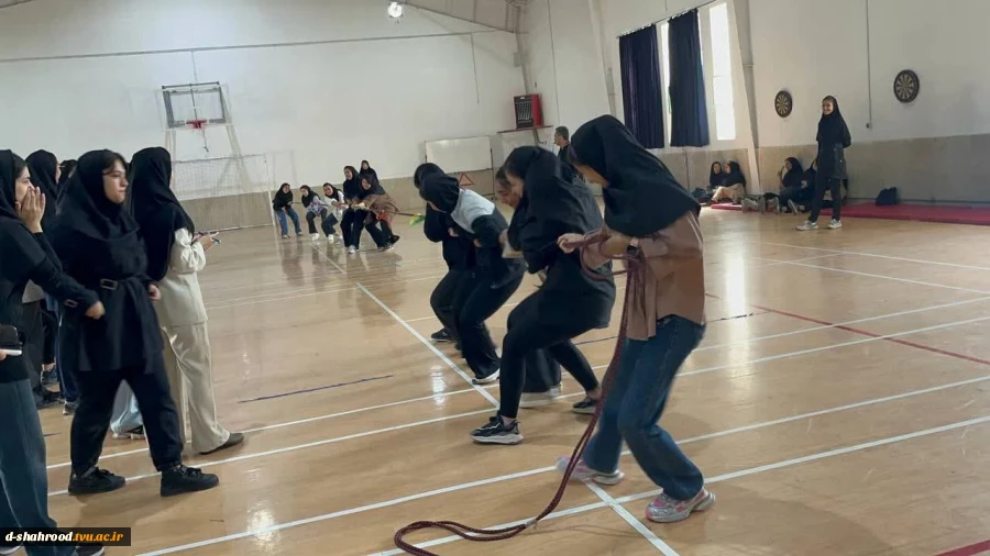 برگزاری مسابقات بومی، محلی و همگانی به مناسبت گرامیداشت هفته تربیت بدنی و علوم ورزشی در دانشکده ملی مهارت دختران شاهرود 38
