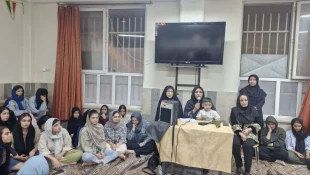 برگزاری جلسه توجیهی دانشجویان خوابگاهی همزمان با جشن ولادت حضرت زینب (س) در خوابگاه خضراء 4