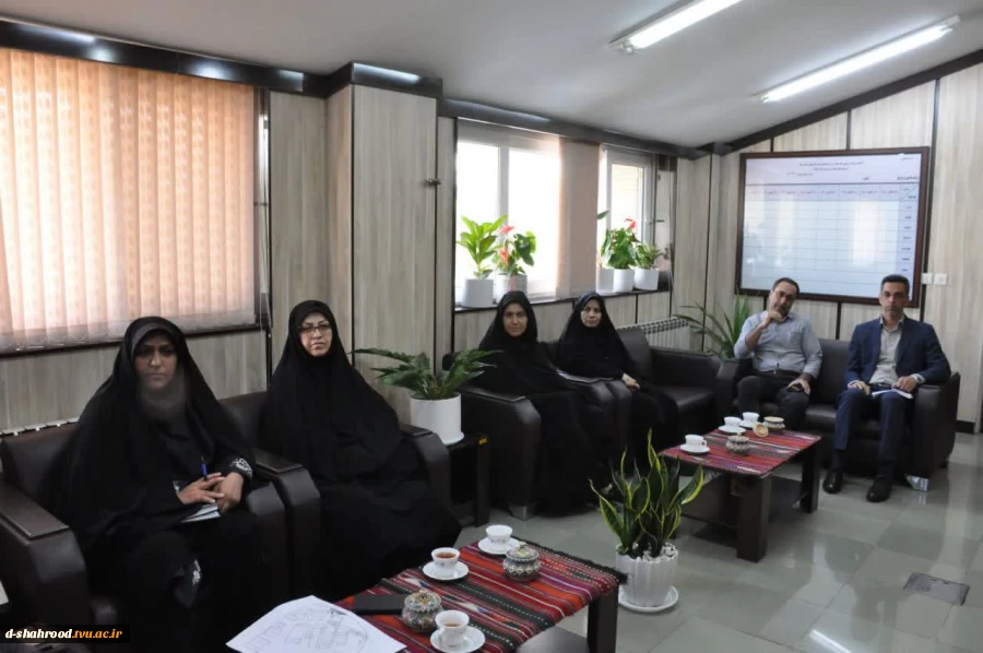 دیدار رئیس دانشکده ملی مهارت دختران شاهرود با معاون استاندار و فرماندار ویژه شهرستان شاهرود 3