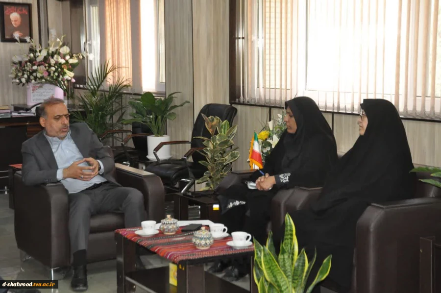 دیدار رئیس دانشکده ملی مهارت دختران شاهرود با معاون استاندار و فرماندار ویژه شهرستان شاهرود 6
