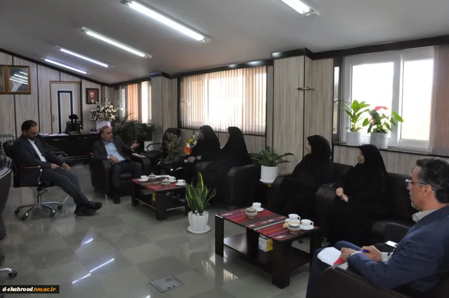 دیدار رئیس دانشکده ملی مهارت دختران شاهرود با معاون استاندار و فرماندار ویژه شهرستان شاهرود 7