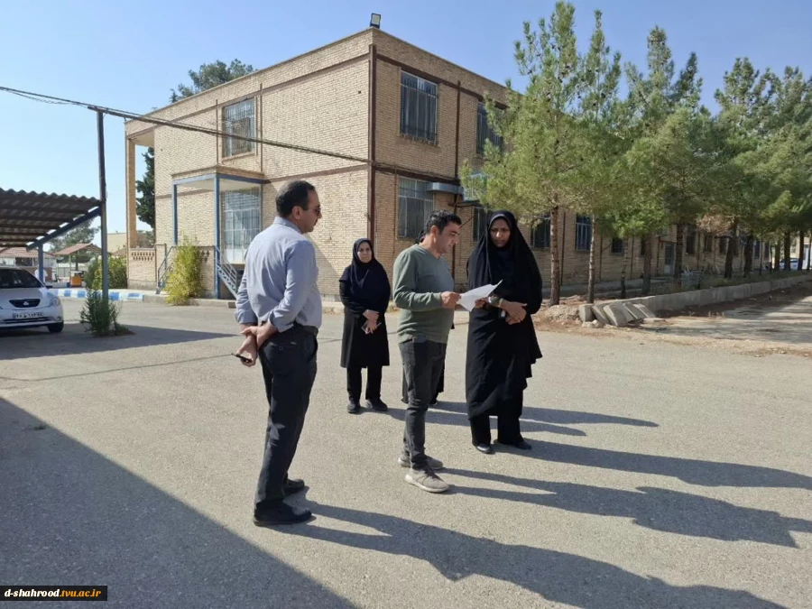 بازدید مهندس محسن احمدی، شهردار شاهرود، از دانشکده ملی مهارت دختران شاهرود 4