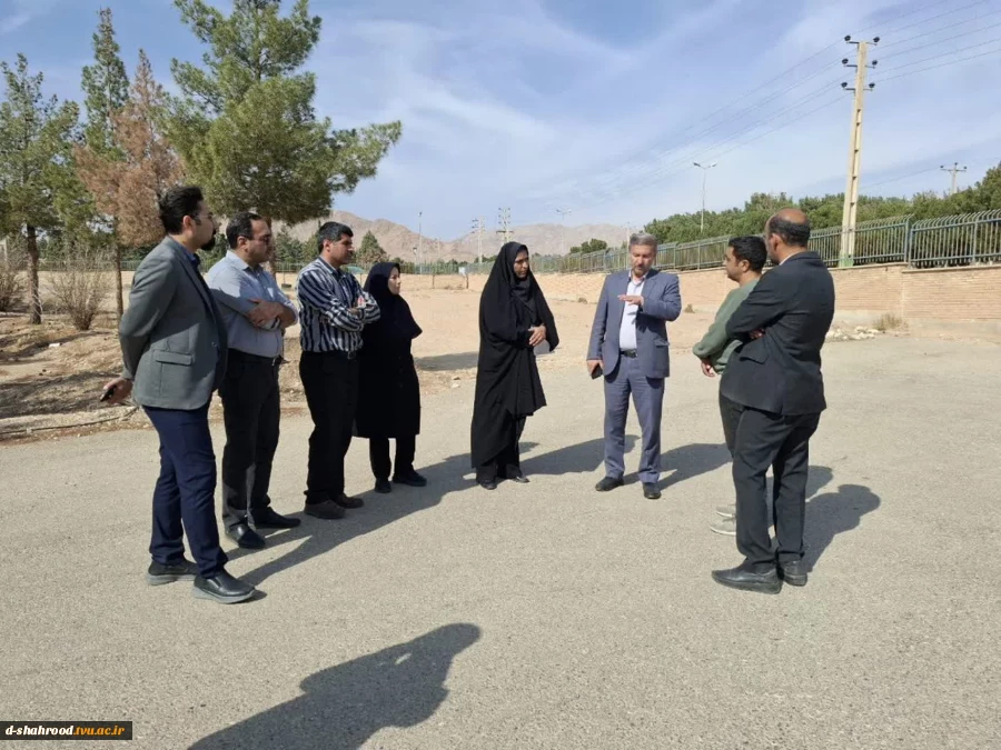 بازدید مهندس محسن احمدی، شهردار شاهرود، از دانشکده ملی مهارت دختران شاهرود 5