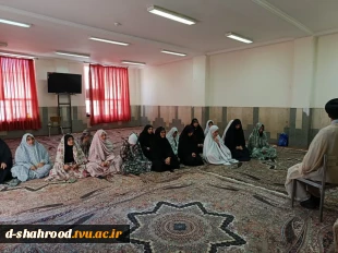 برگزاری جلسه به مناسبت روز پرستار و ولادت حضرت زینب(س) با موضوع  بازنگری شخصیت حضرت زینب (س)  3