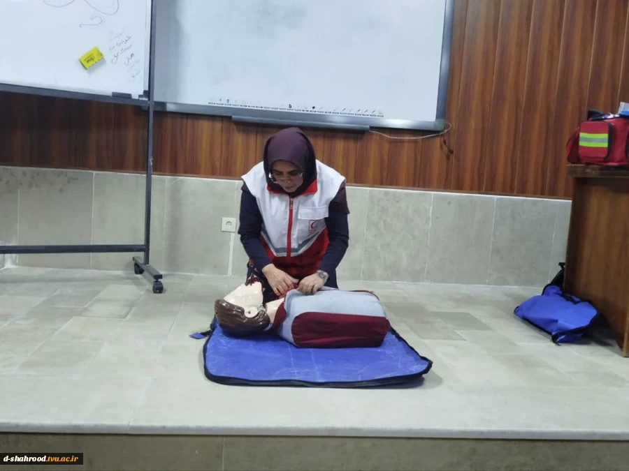 دوره مخاطرات ویژه دانشجویان علوم ورزشی 4