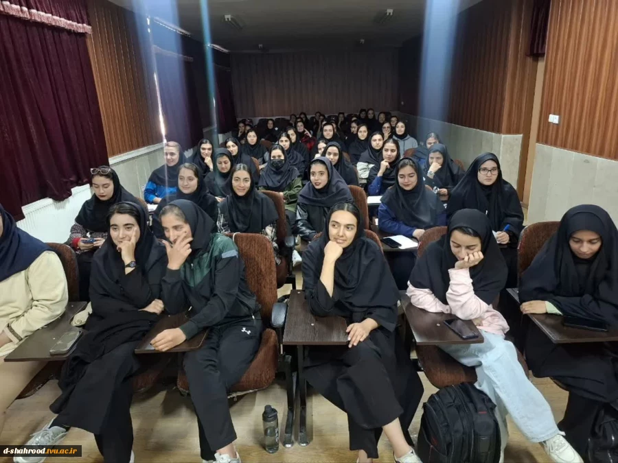 برگزاری کارگاه آموزشی 
" آشنایی با گرایش های ارشد رشته علوم ورزشی" 3