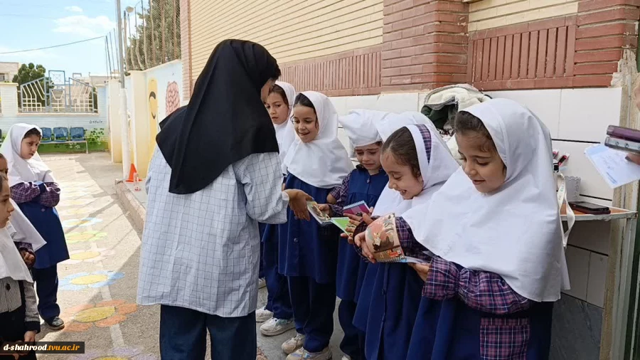 معاونت جهادی با همکاری معاونت تربیت‌بدنی بسیج دانشجویی، به مناسبت روز دانش‌آموز برگزار کرد: 6