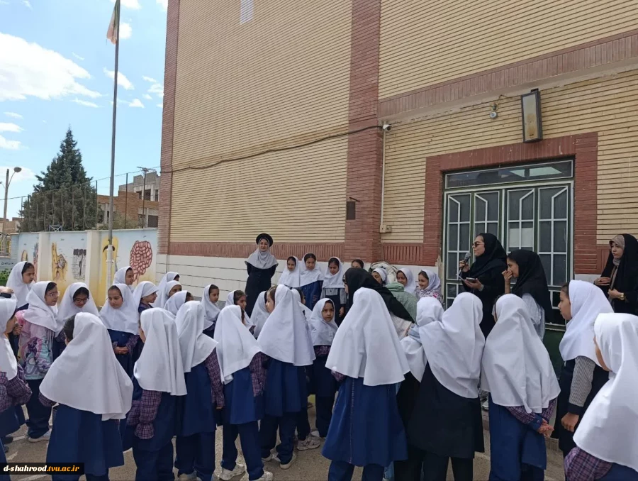 معاونت جهادی با همکاری معاونت تربیت‌بدنی بسیج دانشجویی، به مناسبت روز دانش‌آموز برگزار کرد: 7