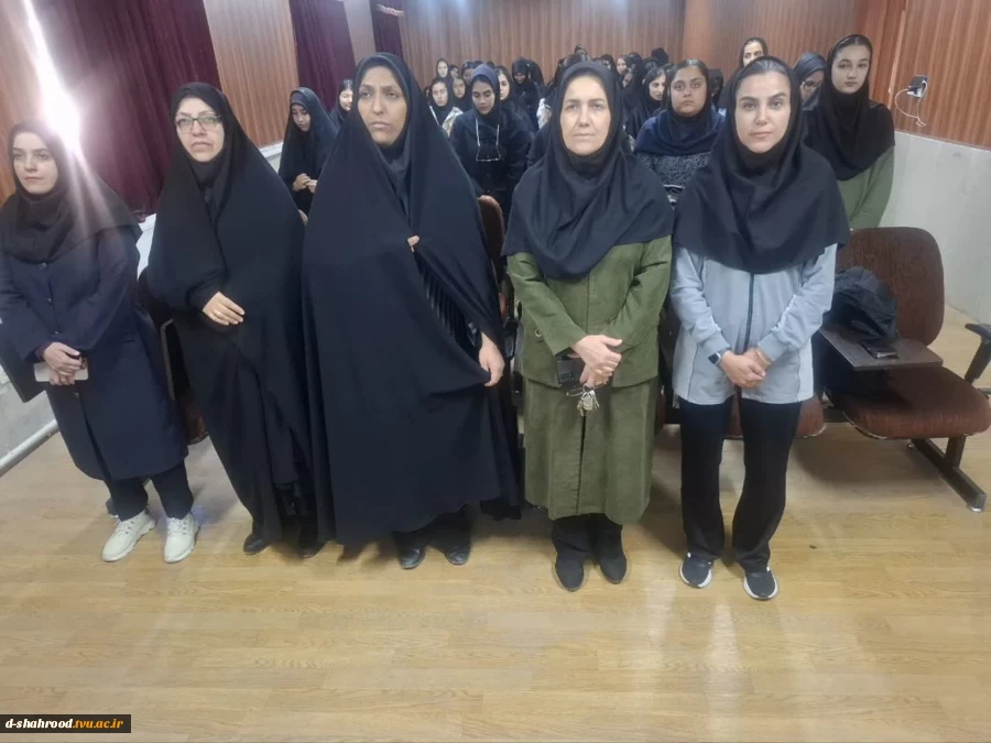 برگزاری جلسه توجیهی دانشجویان جدید الورود گروه علوم انسانی ( تربیت بدنی ،تربیت کودک و حسابداری )  ورودی مهر ۱۴۰۴  دانشکده ملی مهارت دختران شاهرود  8