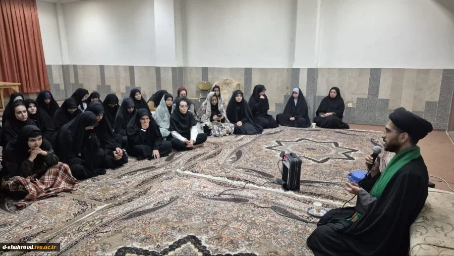 معاونت آزاد اندیشی با همکاری کانون قران و عترت دانشکده برگزار کرد: 3