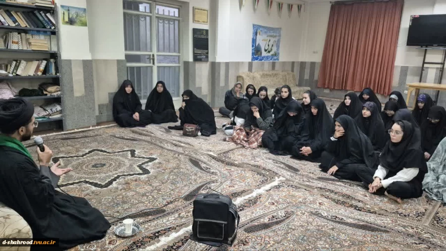 معاونت آزاد اندیشی با همکاری کانون قران و عترت دانشکده برگزار کرد: 4