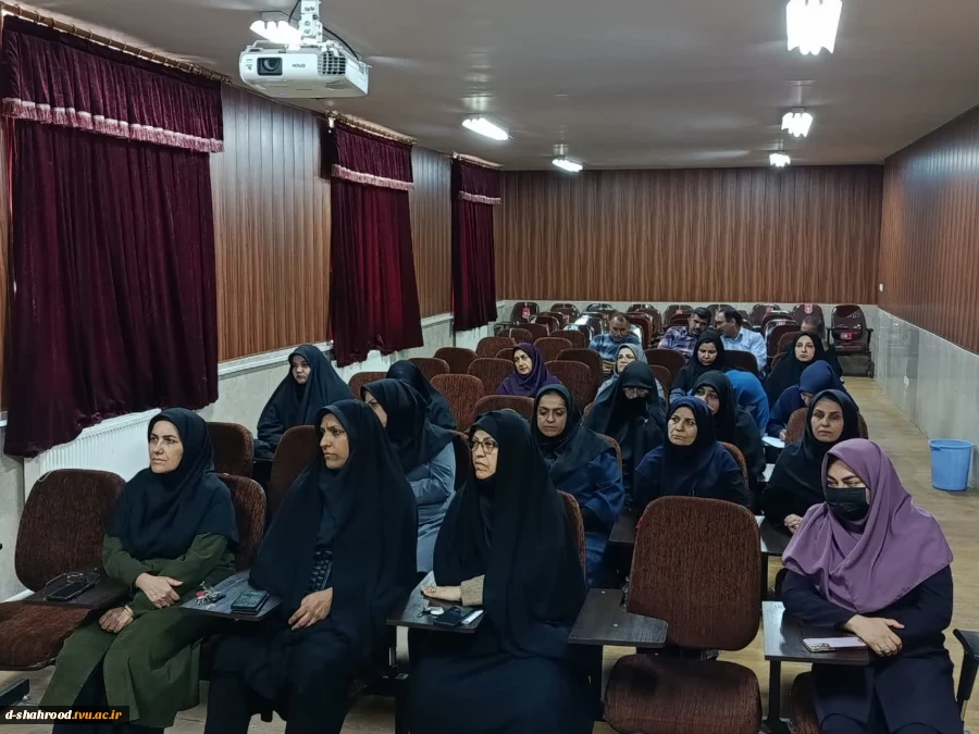 جلسه تبیین استکبارستیزی 2