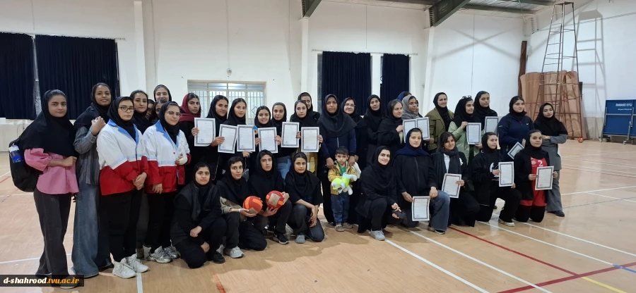 کسب مقام قهرمانی تیم دانشجویان دانشکده ملی مهارت دختران شاهرود در مسابقات داژبال دستگاه‌های اجرایی شهرستان 8