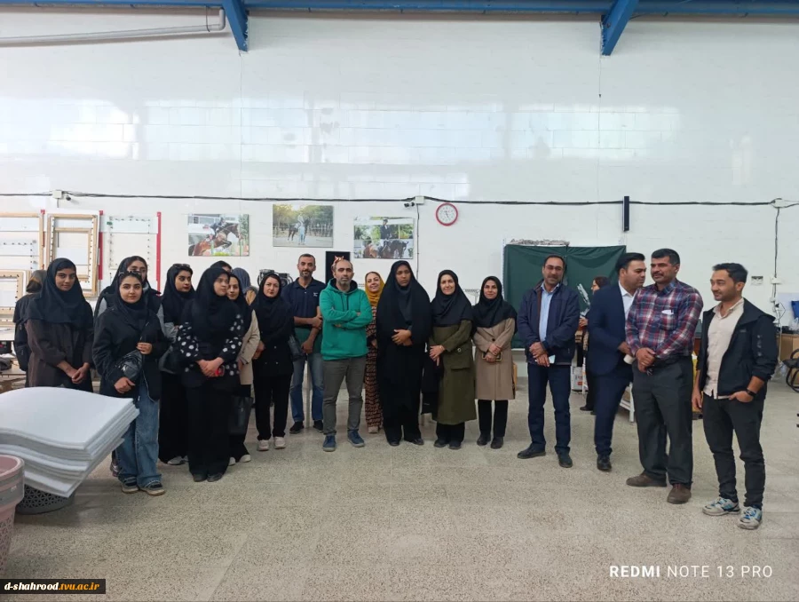 بازدید رئیس دانشکده ملی مهارت دختران شاهرود از شرکت صنعتی دیناز با هدف تقویت ارتباط دانشگاه و صنعت 7
