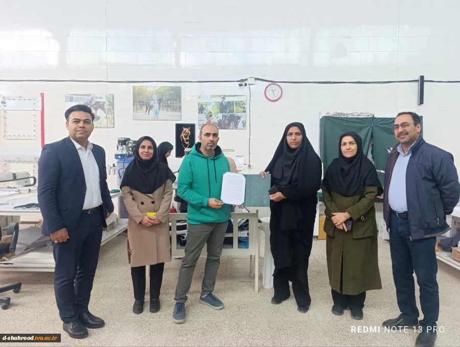 بازدید رئیس دانشکده ملی مهارت دختران شاهرود از شرکت صنعتی دیناز با هدف تقویت ارتباط دانشگاه و صنعت 8