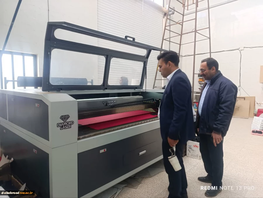 بازدید رئیس دانشکده ملی مهارت دختران شاهرود از شرکت صنعتی دیناز با هدف تقویت ارتباط دانشگاه و صنعت 13