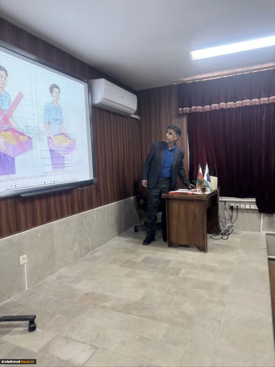 برگزاری کارگاه ارگونومی و ایمنی در محیط کار به مناسبت هفته جهانی کارآفرینی 4