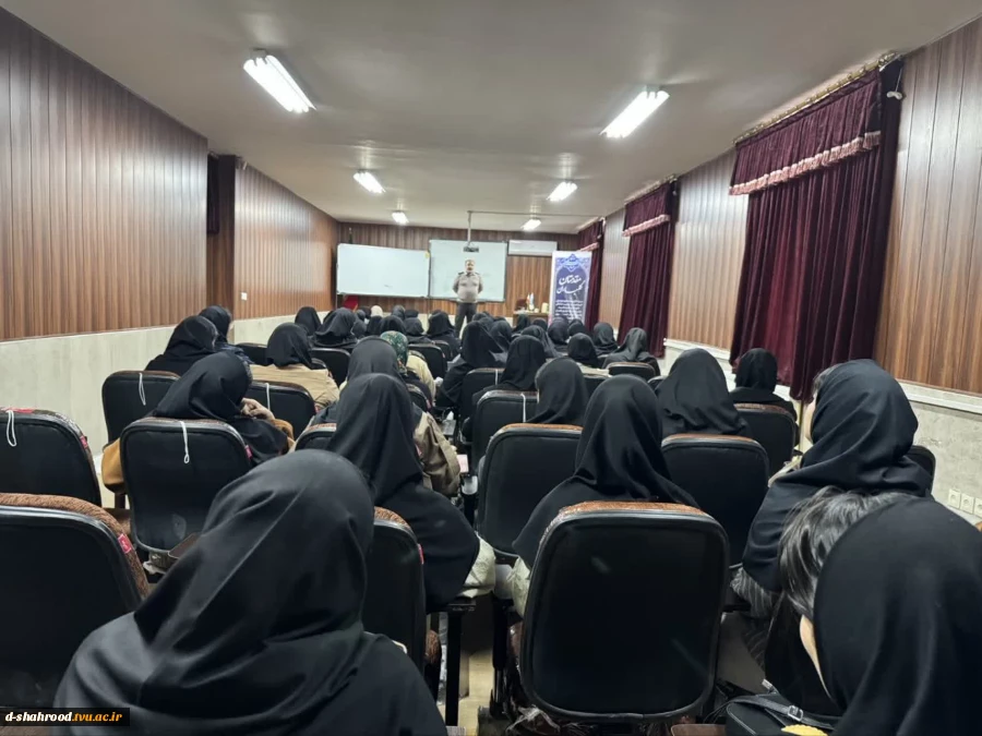 نشست کسب و کارهای موفق از دیدگاه کارشناس مالیاتی 5