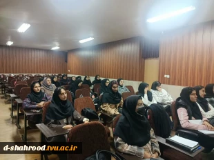 برگزاری کارگاه اصول و فنون مذاکره در دانشکده دختران شاهرود به مناسبت هفته جهانی کار آفرینی 3