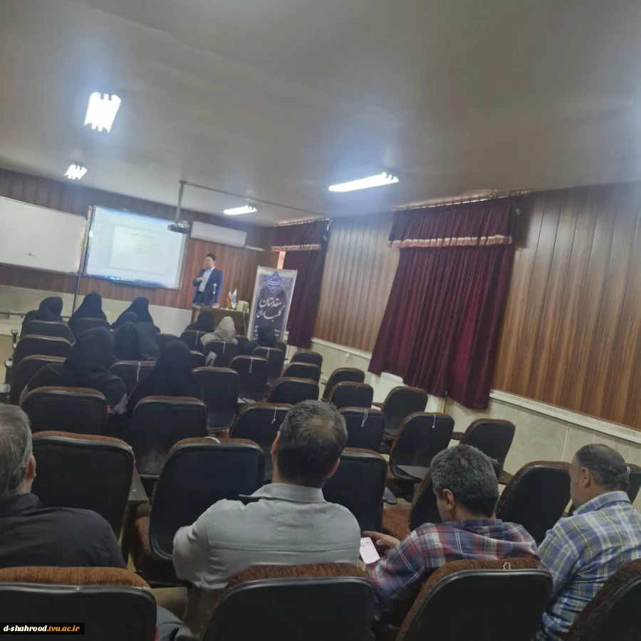 کارگاه آموزشی زندگی برای دیگران با تدریس جناب آقای دکتر شیبانی 3