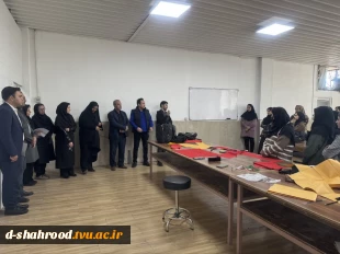 دیدار صاحبان برند و کارافرینان موفق در صنعت پوشاک شهرستان شاهرود با جمعی از دانشجویان گروه هنر به مناسبت هفته جهانی کارآفرینی 2