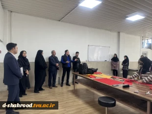 دیدار صاحبان برند و کارافرینان موفق در صنعت پوشاک شهرستان شاهرود با جمعی از دانشجویان گروه هنر به مناسبت هفته جهانی کارآفرینی 3