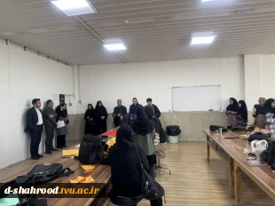 دیدار صاحبان برند و کارافرینان موفق در صنعت پوشاک شهرستان شاهرود با جمعی از دانشجویان گروه هنر به مناسبت هفته جهانی کارآفرینی 4