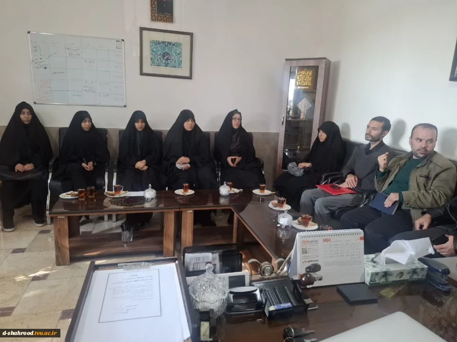 برگزاری جلسه هماهنگی یادواره شهید گمنام دانشکده همزمان با سالروز شهادت حضرت فاطمه زهرا (س) 5