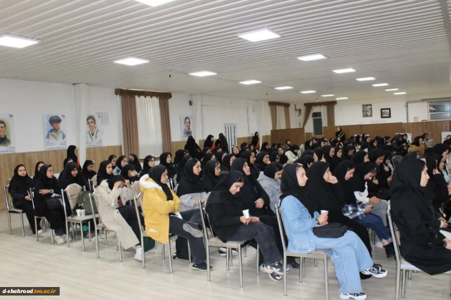 برگزاری یادواره شهید گمنام و مراسم شهادت حضرت فاطمه زهرا (س) در دانشکده ملی مهارت دختران شاهرود 8