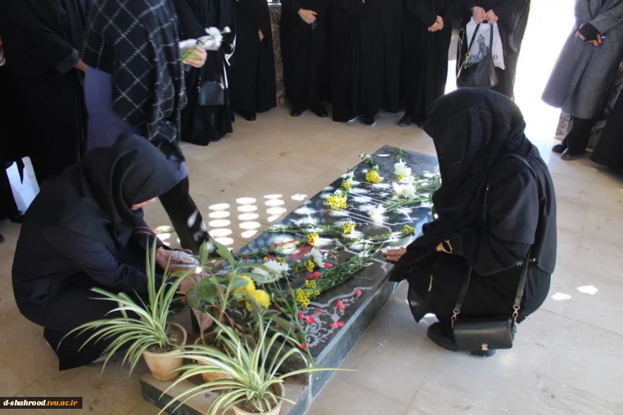 برگزاری یادواره شهید گمنام و مراسم شهادت حضرت فاطمه زهرا (س) در دانشکده ملی مهارت دختران شاهرود 4