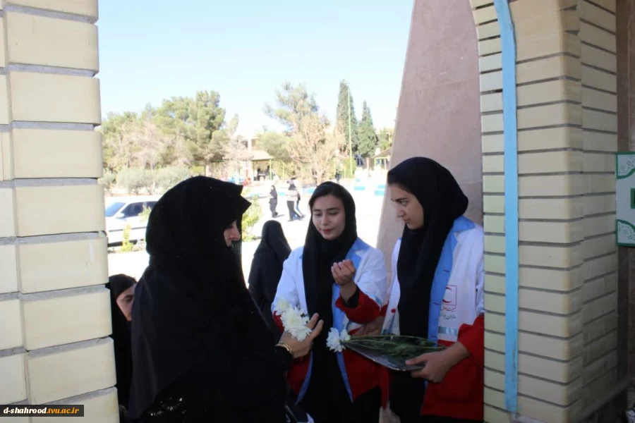 برگزاری یادواره شهید گمنام و مراسم شهادت حضرت فاطمه زهرا (س) در دانشکده ملی مهارت دختران شاهرود 5