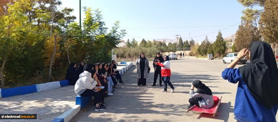 " کارگاه آموزشی و عملی چگونگی برخورد با فرد مصدوم و حادثه دیده جهت جلوگیری از آسیب دیدگی بیشتر و حفظ سلامتی فرد" 2