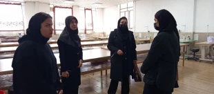 بازدید جمعی از دانش‌آموزان هنرستان حجاب شهرستان بسطام در رشته‌های تصویرسازی و طراحی دوخت، از آموزشکده ملی مهارت دختران شاهرود 7