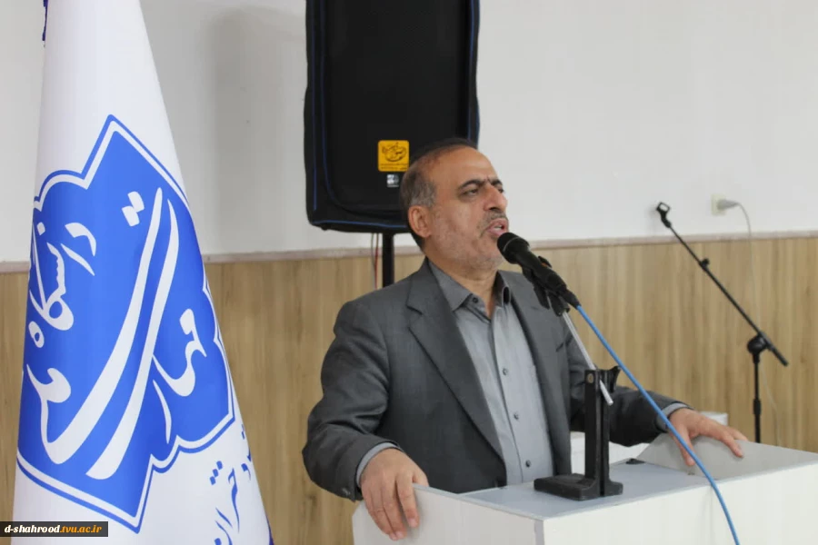 برگزاری مراسم گرامیداشت ۱۶ آذر روز دانشجو در دانشکده ملی مهارت دختران شاهرود 16