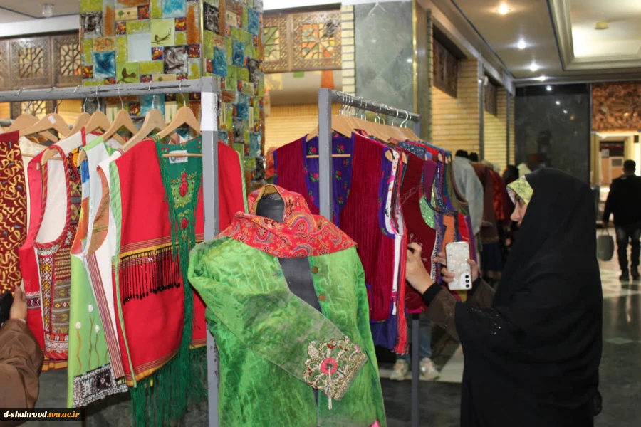 حضور دانشجویان دانشکده ملی مهارت دختران شاهرود در نخستین رویداد ملی «جلیقه ایرانی» 6