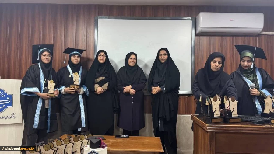 برگزاری جشن فارغ‌التحصیلی دانشجویان دانشکده ملی مهارت دختران شاهرود 9