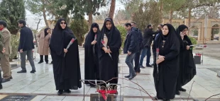 گلباران مزار شهدای شاهرود به مناسبت دهه مبارک فجر توسط دانشگاهیان دانشکده ملی مهارت دختران 6